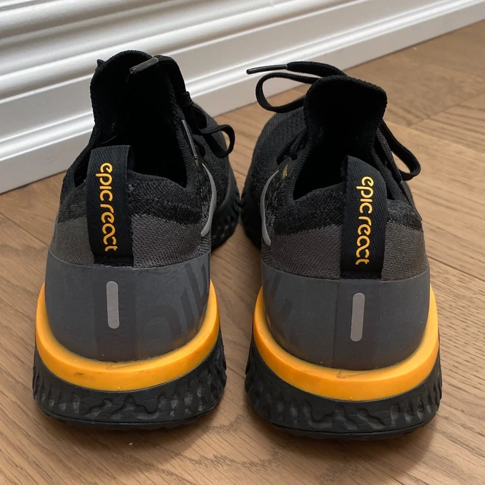 Nike Epic React Flyknit 2 Black and Gray Sneakers with Orange Detail, 6 1/2 or 7 - Picture 2 of 16